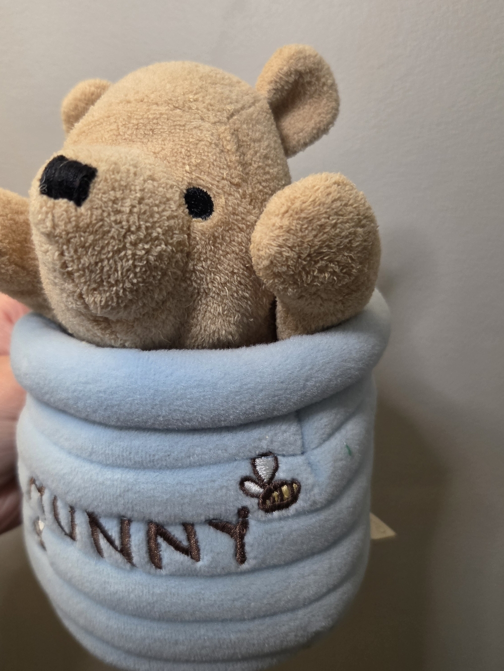 Vintage Classic Pooh Disney Musical Crib Toy